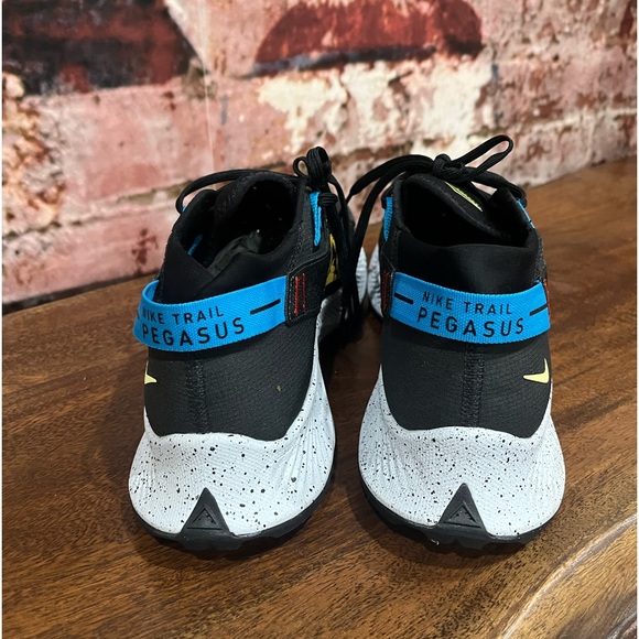 NEW NIKE MENS PEGASUS TRAIL 2 SIZE 10 - Picture 4 of 7